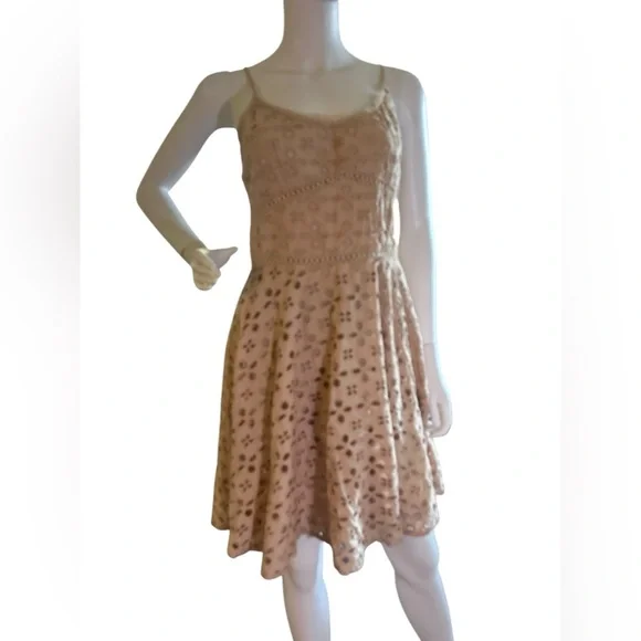 Venus Eyelet Dress size 10 - Picture 9 of 12